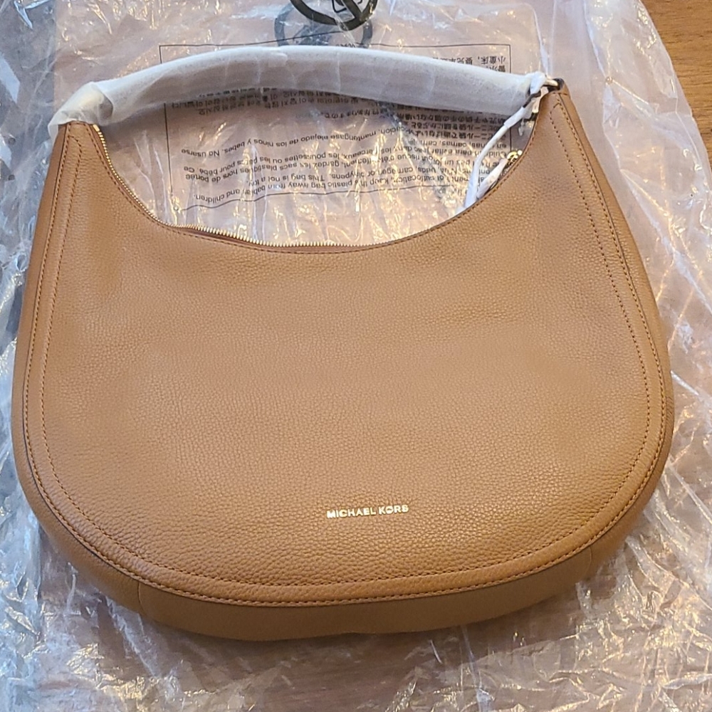 Brand new michael kors lydia hobo bag sz. Large